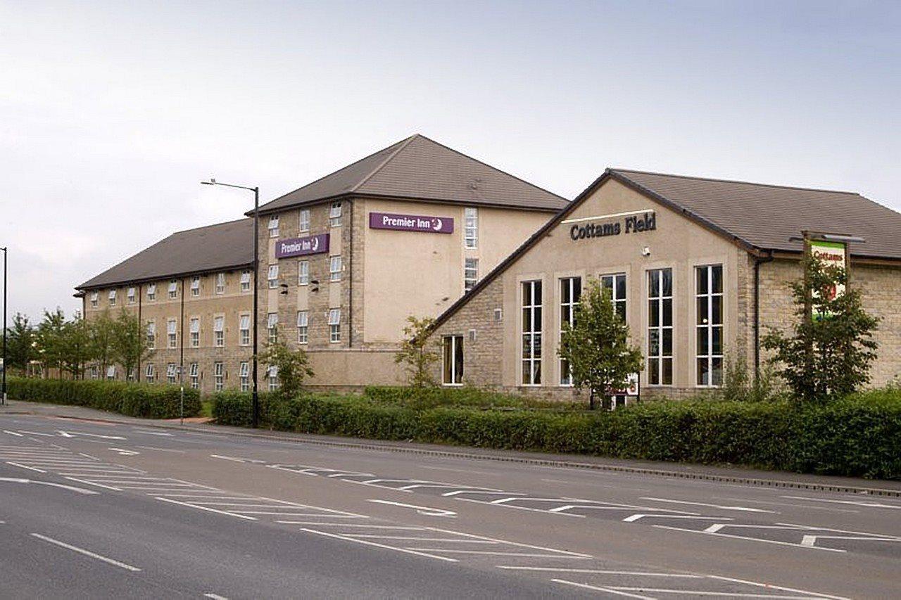 Premier Inn Lancaster Bagian luar foto
