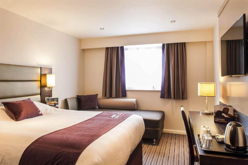 Premier Inn Lancaster Bagian luar foto
